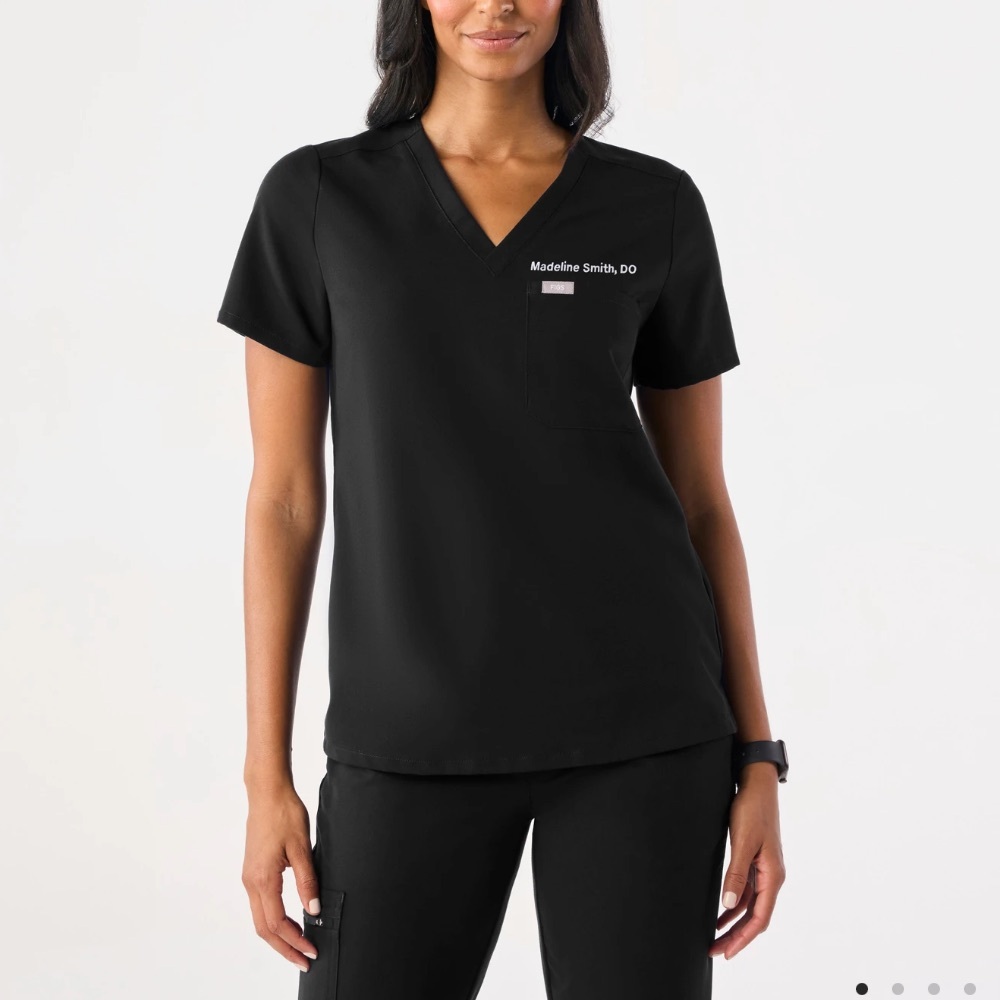 Women's Figs Black V-Neck Top Women's Black Catarina - One-Pocket Scrub Top